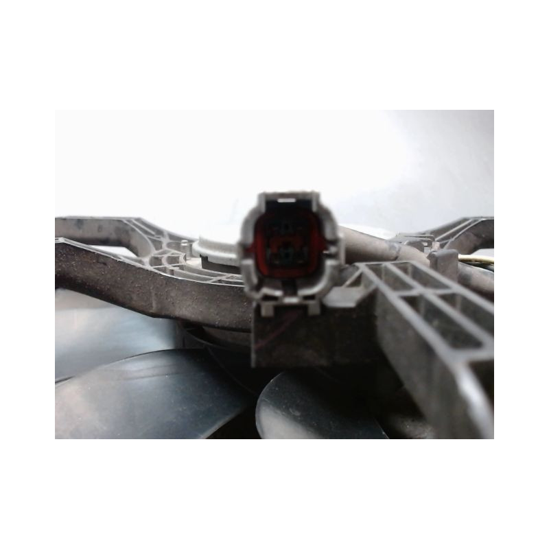 SUPPORT DE VENTILATEUR NISSAN X-TRAIL