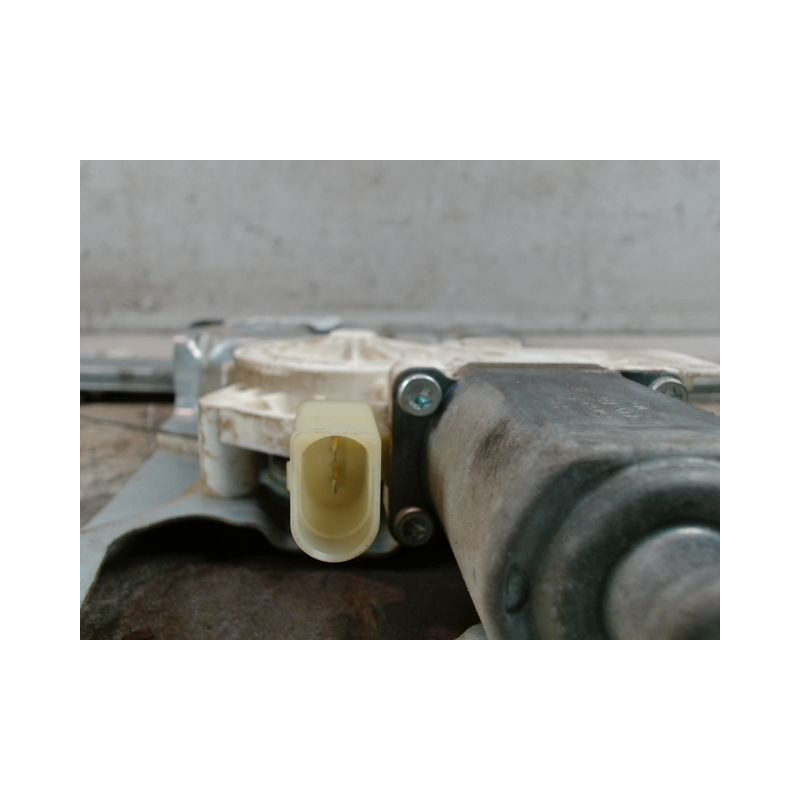MECANISME+MOTEUR LEVE-GLACE AVANT DROIT VOLKSWAGEN CRAFTER FGN 2006-