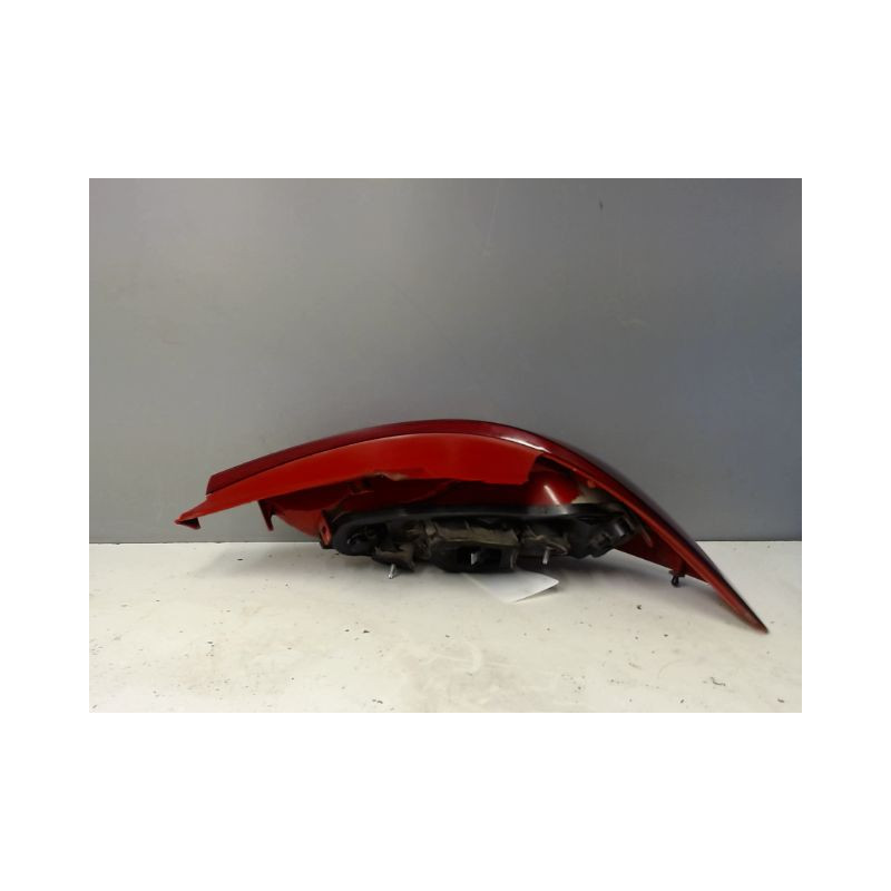 FEU ARRIERE GAUCHE  OPEL CORSA