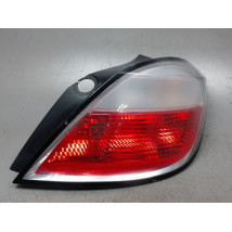 FEU ARRIERE DROIT OPEL ASTRA 2004-