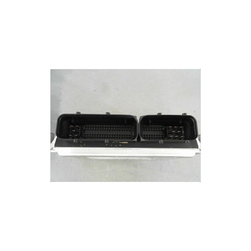 CALCULATEUR MOTEUR AUDI A4 2001-2004