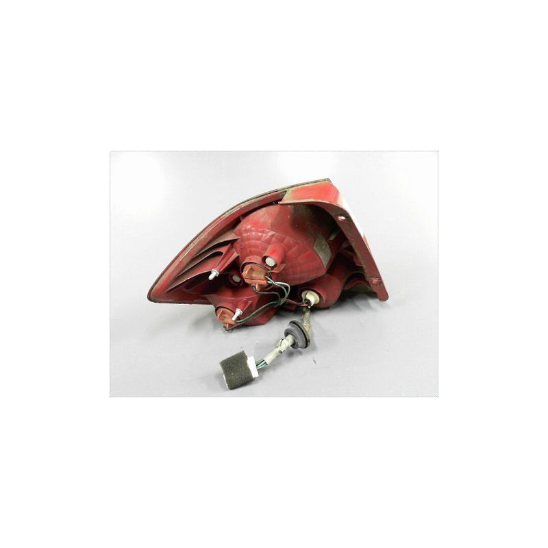 FEU ARRIERE DROIT HYUNDAI GETZ 02-05