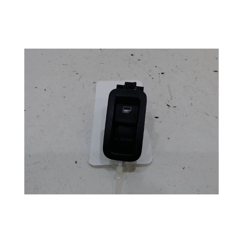 COMMANDE LEVE-GLACE PORTE AVD VOLKSWAGEN POLO