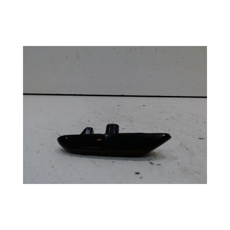 REPETITEUR AILE DROIT B.M.W. SERIE 3
