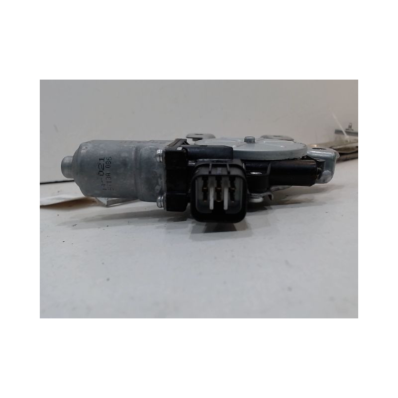MECANISME+MOTEUR LEVE-GLACE AVANT DROIT PEUGEOT 4007