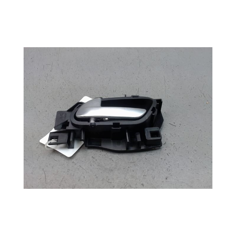 POIGNEE INTERIEURE PORTE AVANT GAUCHE PEUGEOT 208 Phase 1 2012-...