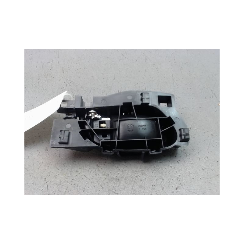POIGNEE INTERIEURE PORTE AVANT GAUCHE PEUGEOT 208 Phase 1 2012-...