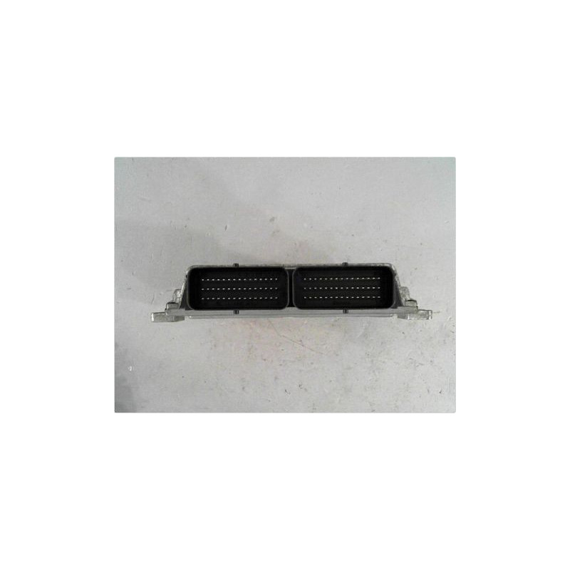 CALCULATEUR MOTEUR DACIA LOGAN 4 P 05-08