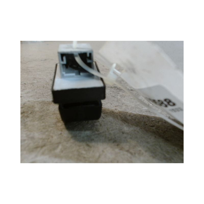 COMMANDE LEVE-GLACE PORTE ARG AUDI Q5