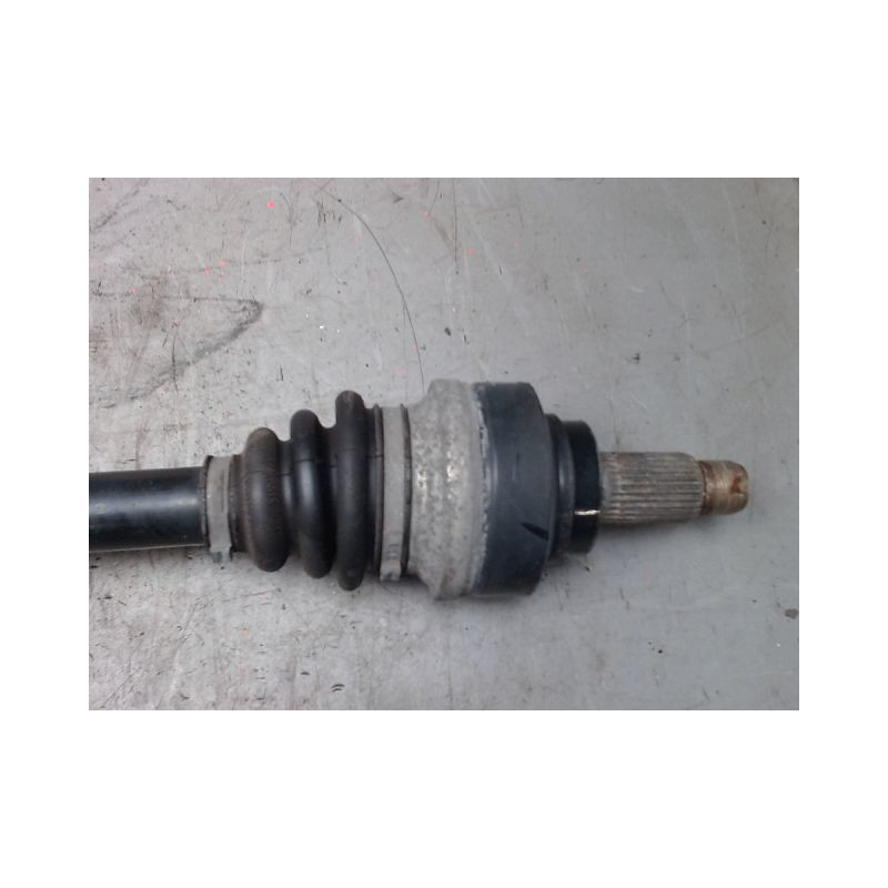 TRANSMISSION ARRIERE GAUCHE B.M.W. SERIE 1 125 i