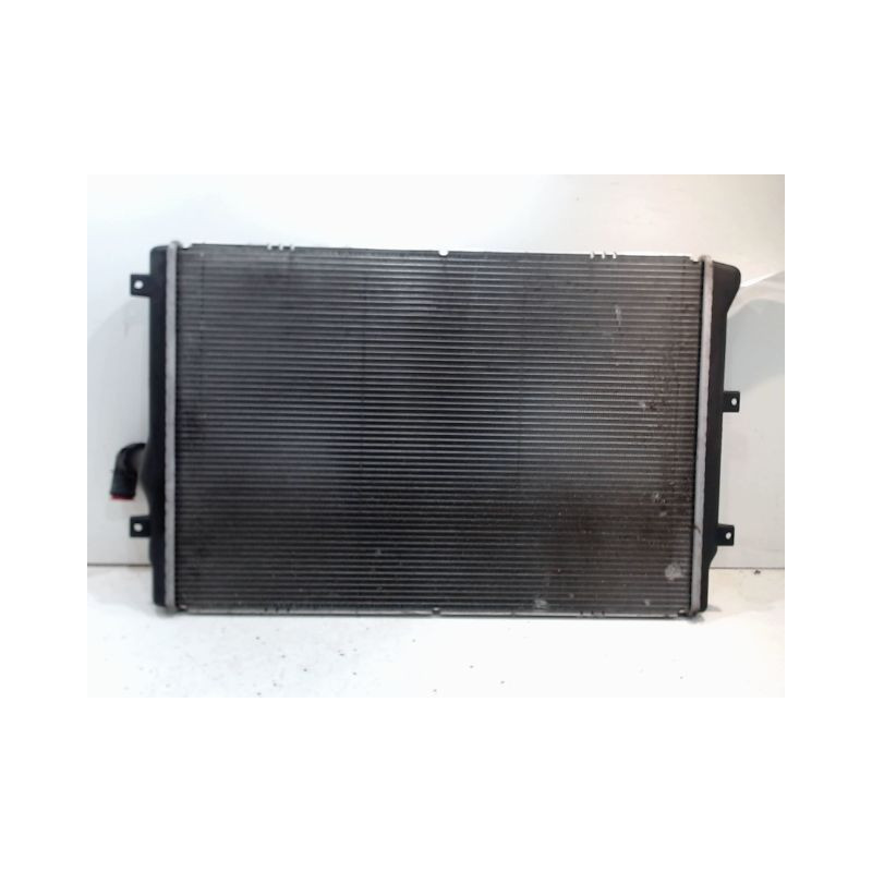 RADIATEUR VOLKSWAGEN PASSAT