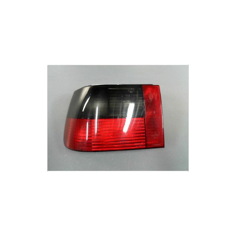 FEU ARRIERE GAUCHE  SEAT IBIZA 99-2002