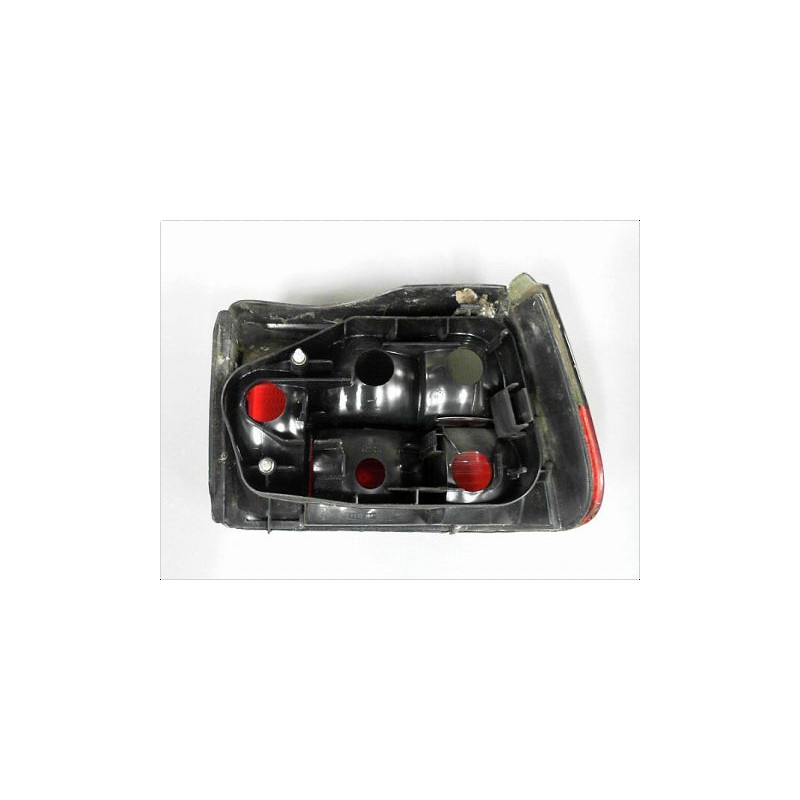 FEU ARRIERE GAUCHE  SEAT IBIZA 99-2002