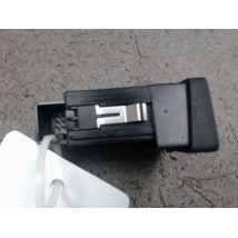 BOUTON DE WARNING AUDI Q3