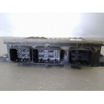 CALCULATEUR MOTEUR RENAULT CLIO