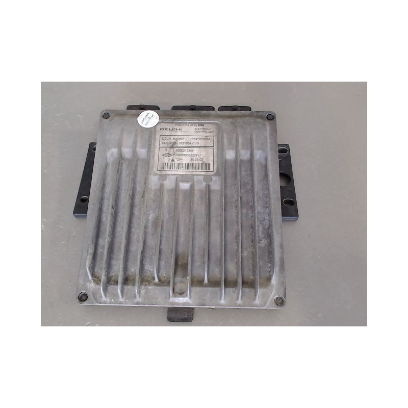 CALCULATEUR MOTEUR RENAULT CLIO