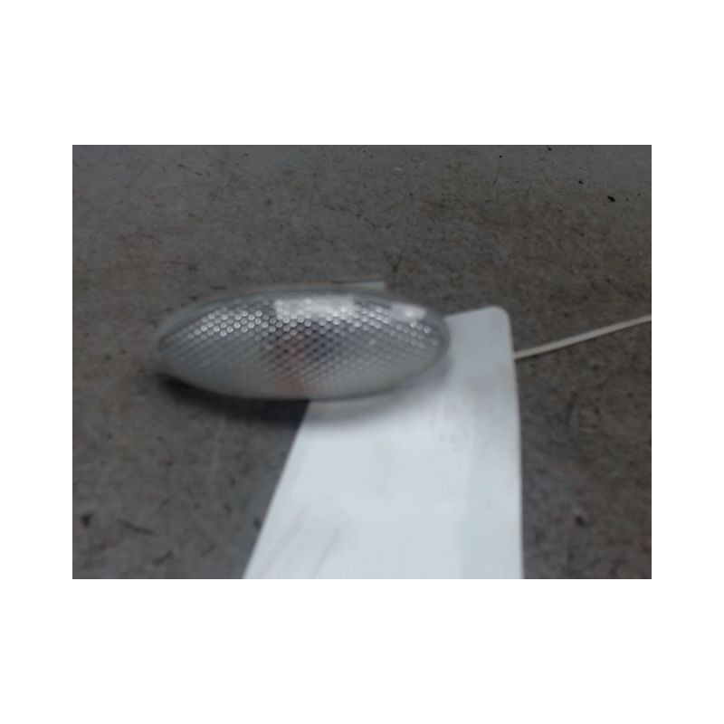 REPETITEUR AILE GAUCHE TOYOTA YARIS 2005-