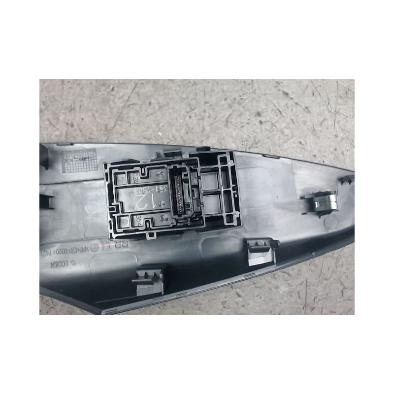 COMMANDE LEVE-GLACE PORTE ARD TOYOTA COROLLA