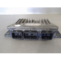 CALCULATEUR MOTEUR RENAULT CLIO
