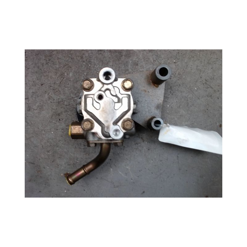 POMPE DIRECTION ASSISTEE NISSAN KING-CAB
