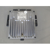 CALCULATEUR MOTEUR RENAULT CLIO