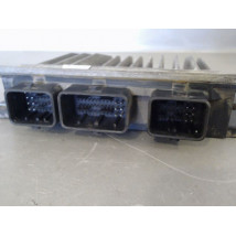 CALCULATEUR MOTEUR RENAULT CLIO