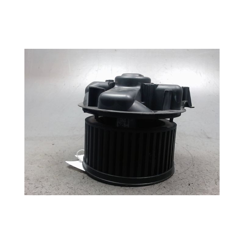 MOTEUR VENTILATEUR CHAUFFAGE DACIA SANDERO 2008-