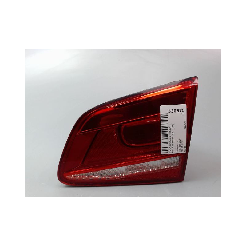 FEU ARRIERE INTERIEUR DROIT VOLKSWAGEN PASSAT BERL. VI (36) 2010-...