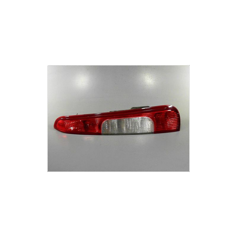 FEU ARRIERE DROIT FORD FOCUS C-MAX 03-07