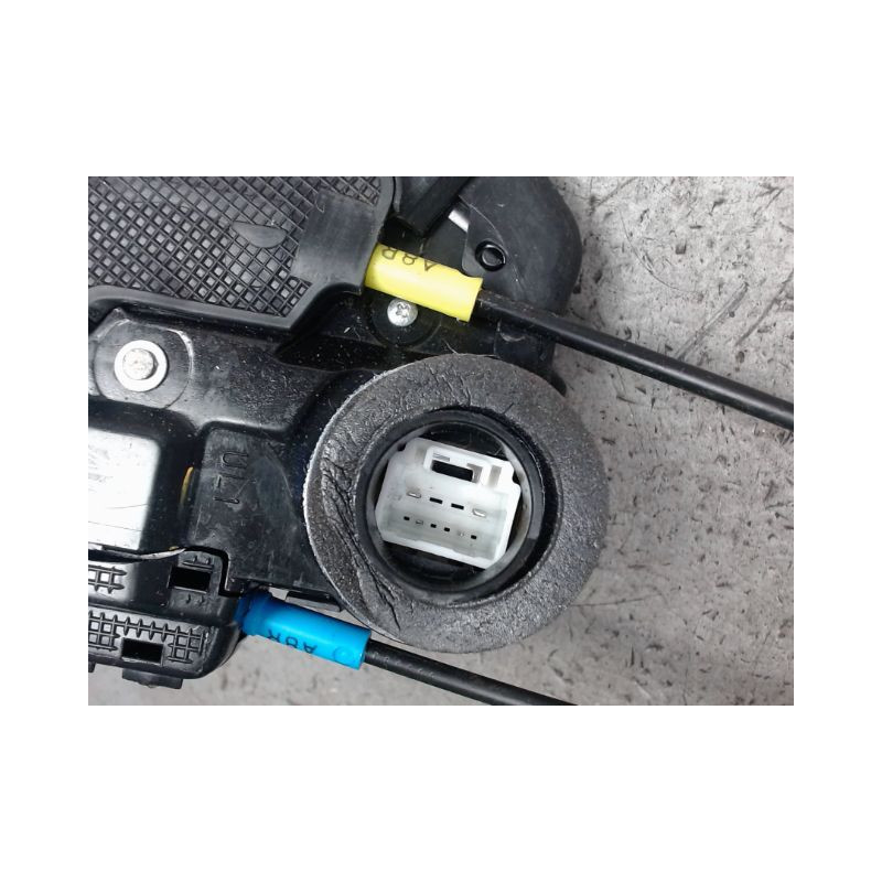 SYSTEME CONDAMNATION ARRIERE GAUCHE TOYOTA AURIS