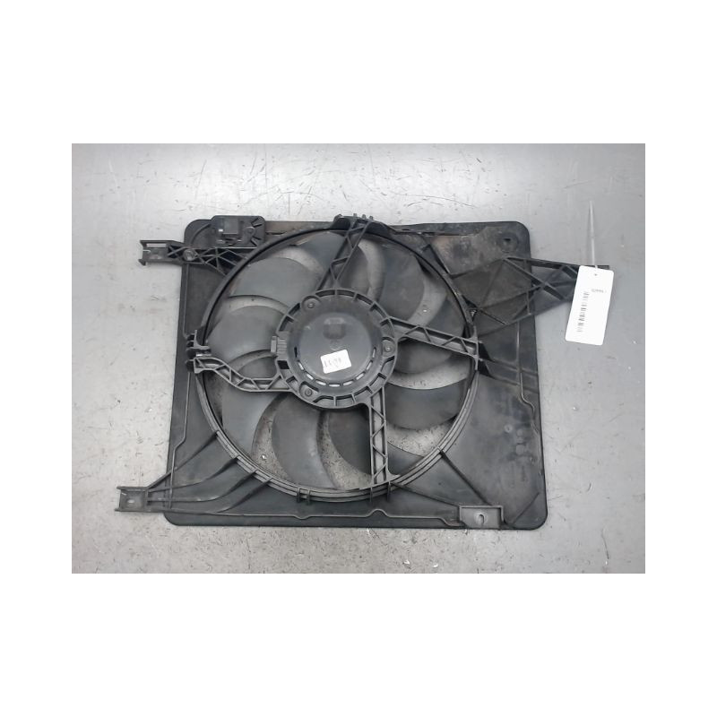 SUPPORT DE VENTILATEUR NISSAN QASHQAI
