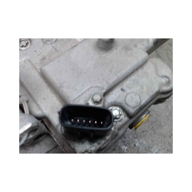 COMPRESSEUR AIR CONDITIONNE TOYOTA AURIS