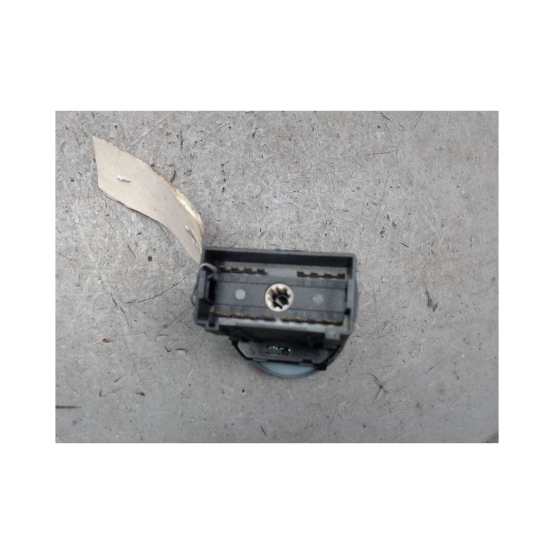 INTERIEUR COMMANDE PHARES VOLKSWAGEN GOLF 4 ESSENCE