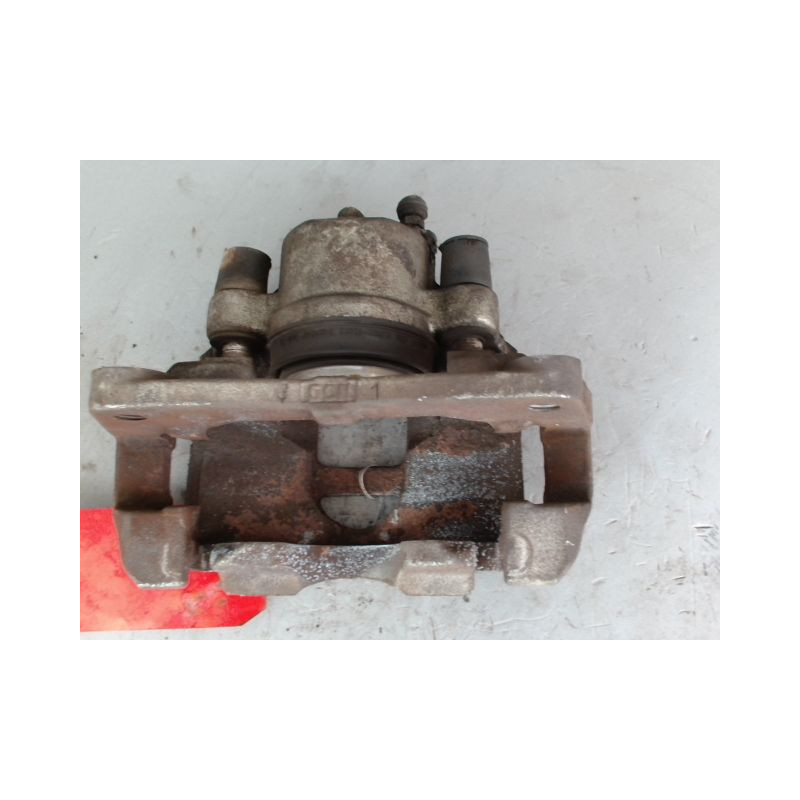 ETRIER DE FREIN AVANT DROIT TOYOTA YARIS 3 PHASE 2 ESSENCE