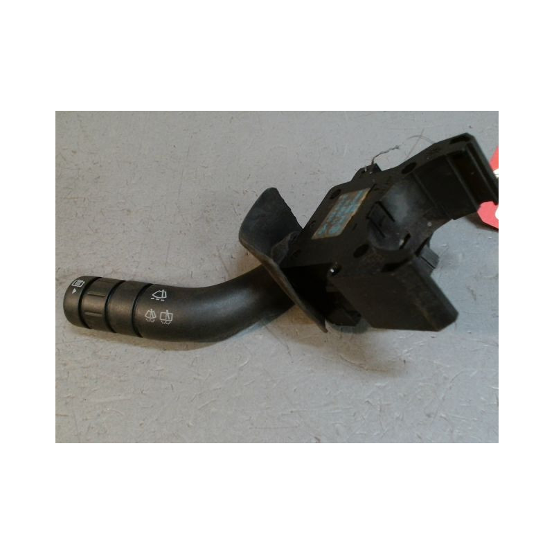 COMMANDE ESSUIE GLACE VOLKSWAGEN FOX ESSENCE