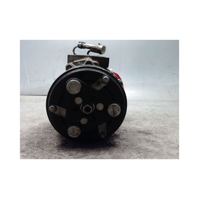 COMPRESSEUR AIR CONDITIONNE SUZUKI SWIFT 3 1.3 DDIS - 16V TURBO