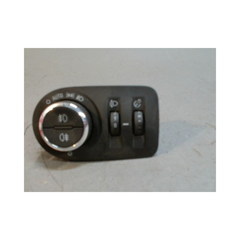 INTERIEUR COMMANDE PHARES OPEL CORSA D PHASE 1 ESSENCE
