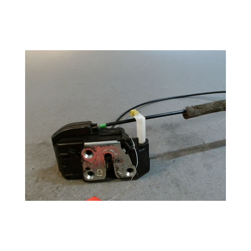 SYSTEME CONDAMNATION AVANT GAUCHE NISSAN MICRA 3 PHASE 3 1.5 DCI - 8V T
