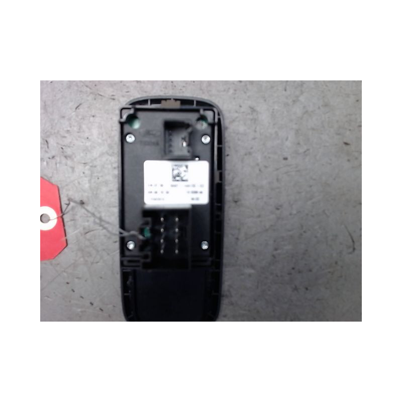 COMMANDE LEVE-GLACE PORTE AVG FORD FIESTA 6 PHASE 1 DIESEL