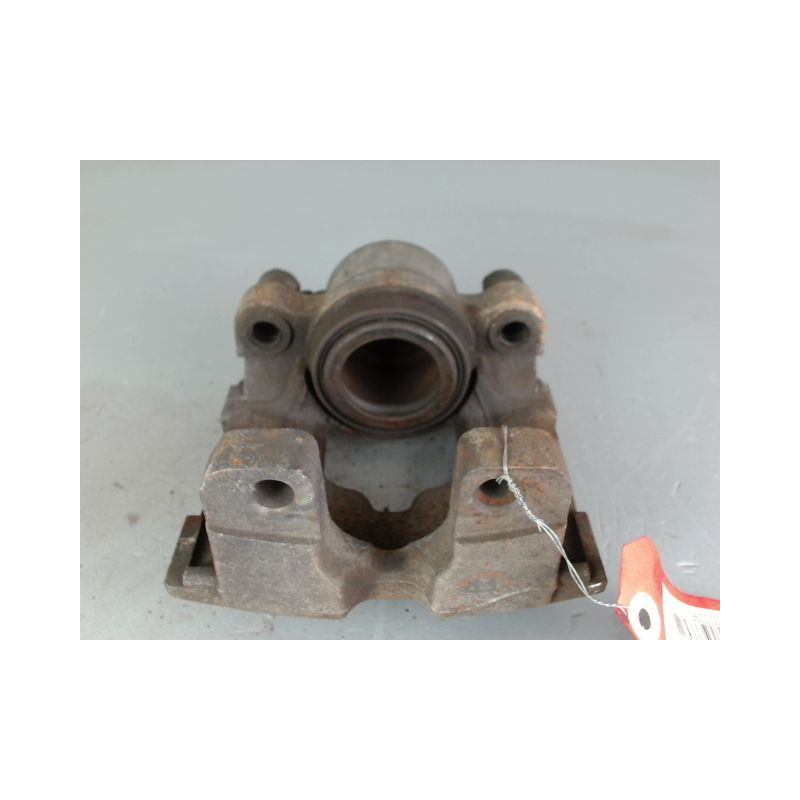 ETRIER DE FREIN AVANT DROIT BMW SERIE 1 E81 2.0D - 16V TURBO 1