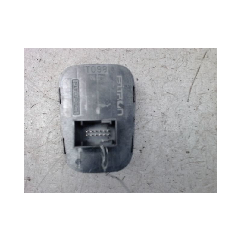 BOUTON DE WARNING CITROEN NEMO  DIESEL