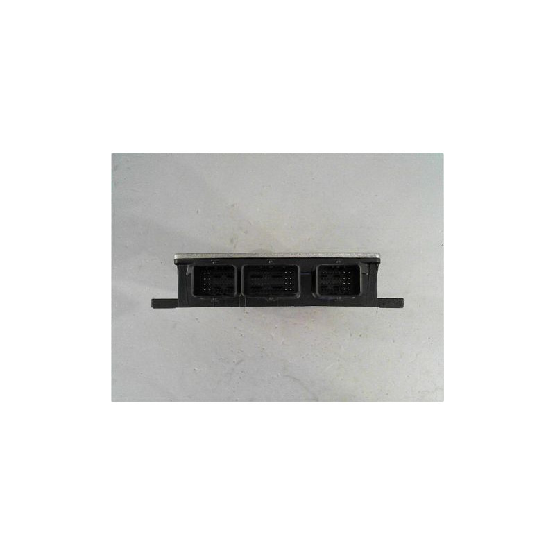 CALCULATEUR MOTEUR DACIA LOGAN 4 P 05-08