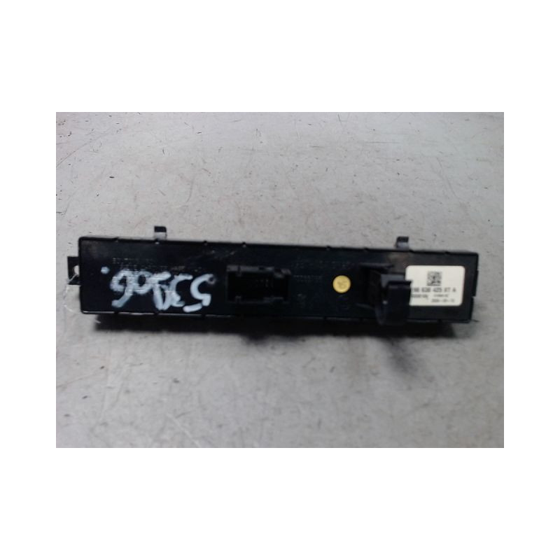 BOUTON DE WARNING PEUGEOT 3008
