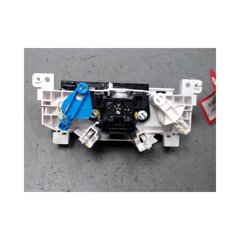 COMMANDE DE CHAUFFAGE DACIA SANDERO