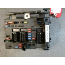 BOITE A FUSIBLES PEUGEOT 206