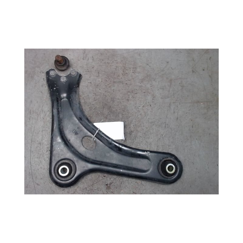 TRIANGLE INFERIEUR AVANT DROIT PEUGEOT 2008