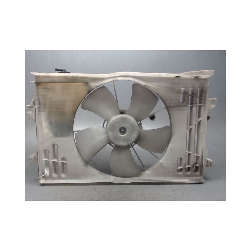 SUPPORT DE VENTILATEUR TOYOTA COROLLA