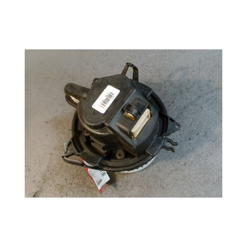 MOTEUR VENTILATEUR CHAUFFAGE RENAULT CLIO 4 PHASE 1 DIESEL