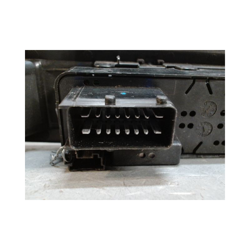 COMMANDE LEVE-GLACE PORTE AVG CITROEN DS3 PHASE 1 1.6 HDI - 8V TURBO