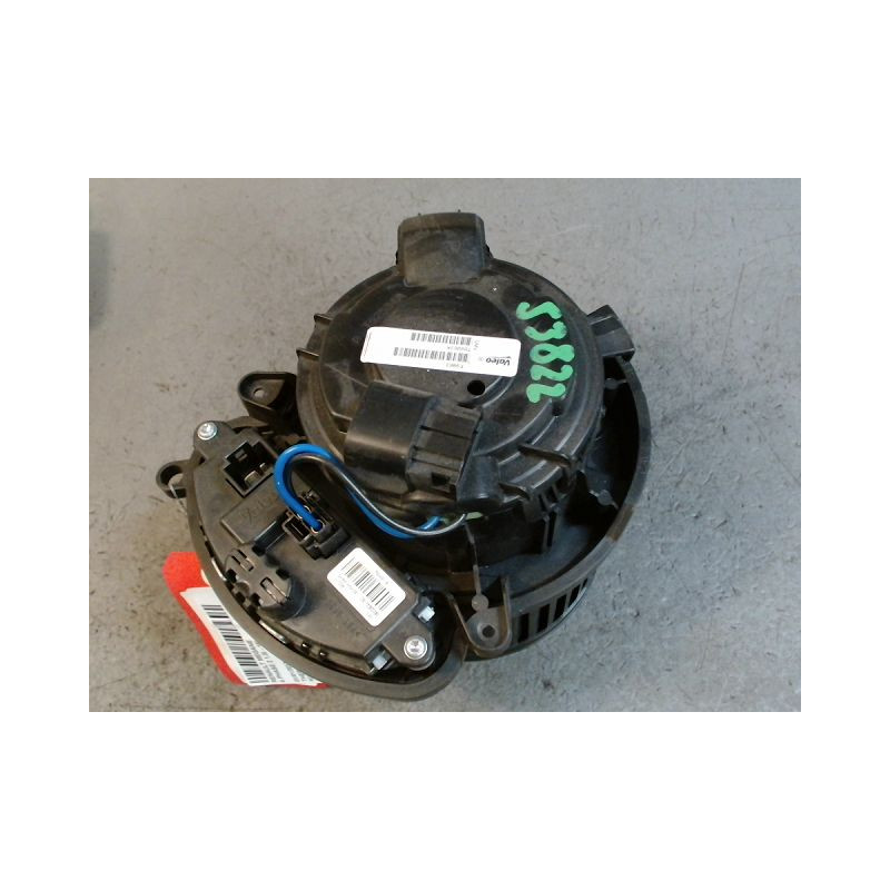 MOTEUR VENTILATEUR CHAUFFAGE RENAULT MEGANE 4 PHASE 2 1.8I - 16V TU